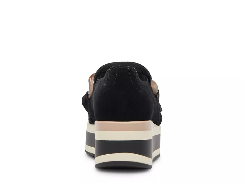 Jhenee Platform Sneaker