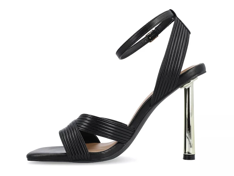 Annett Sandal