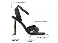 Annett Sandal