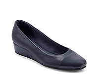 Gracey Wedge Pump