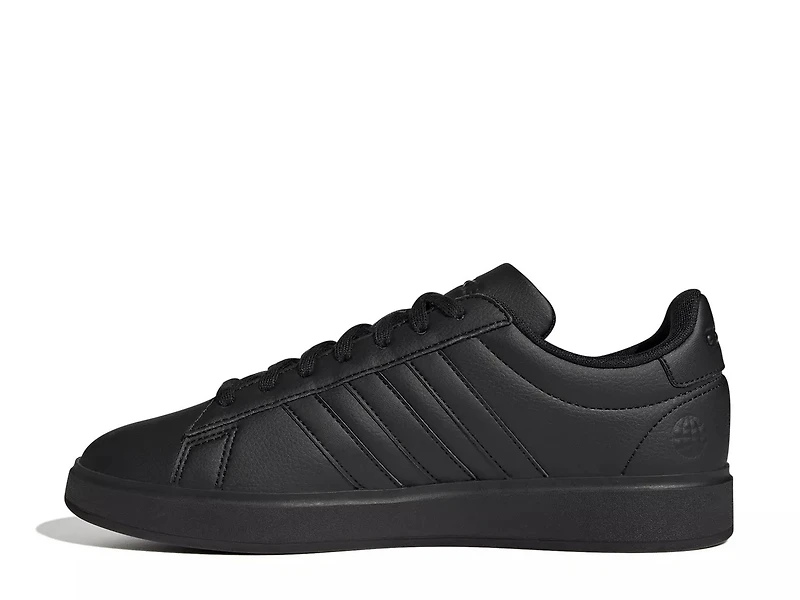 Grand Court Sneaker