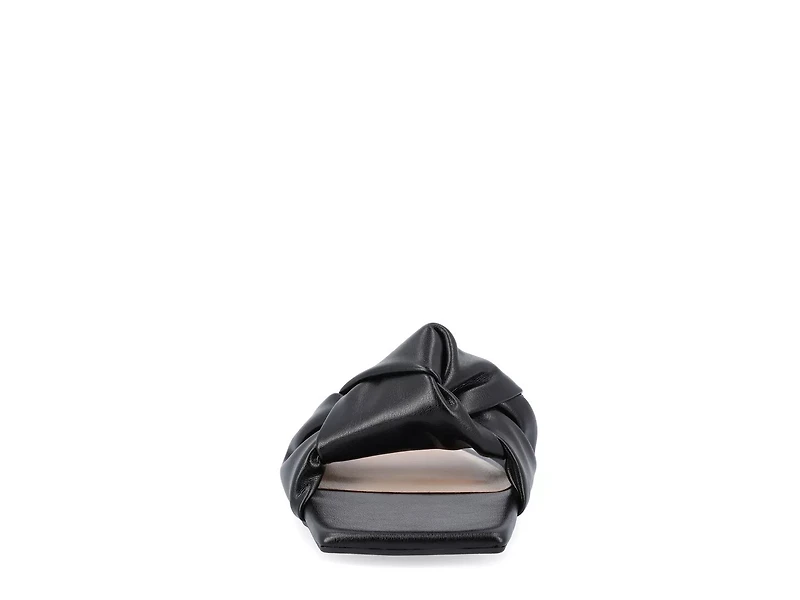 Dianah Sandal