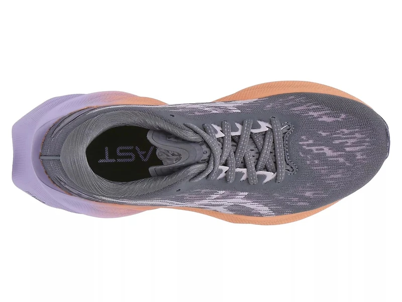 Novablast 3 Running Shoe