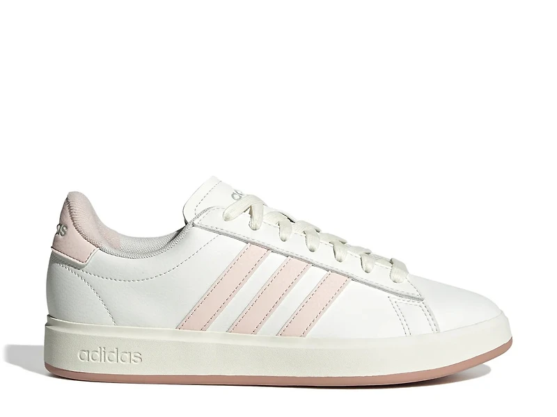 Grand Court Sneaker