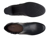 Bayla Glow Bootie