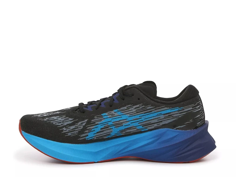 Novablast 3 Running Shoe