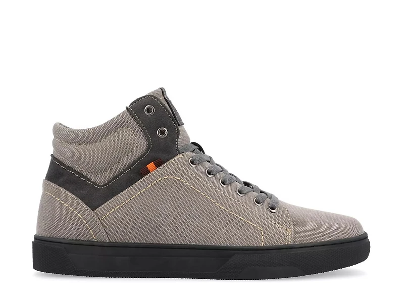 Justin Sneaker
