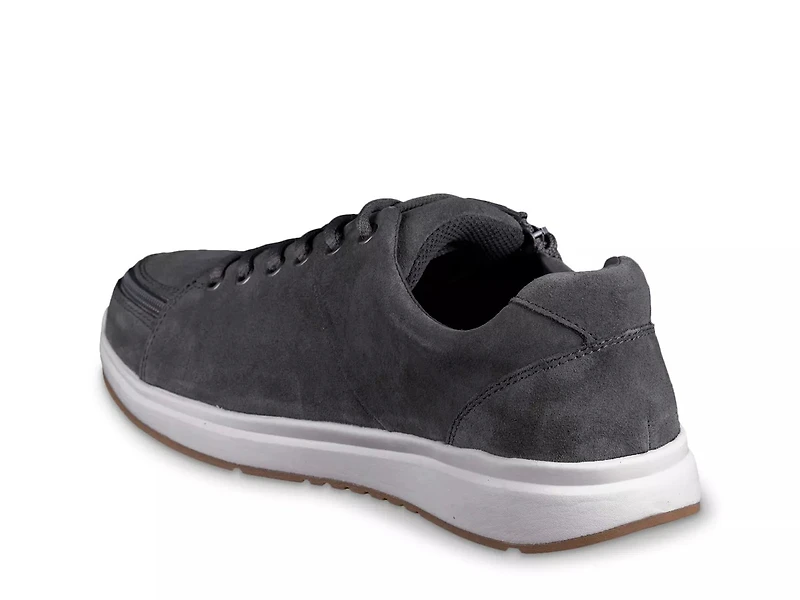 Comfort Low-Top Sneaker