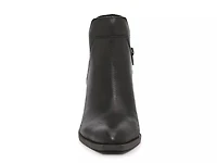 Stavie Bootie