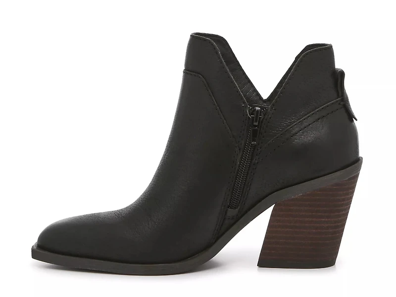 Stavie Bootie