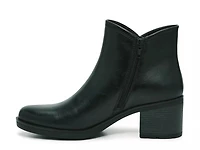 Christine Bootie