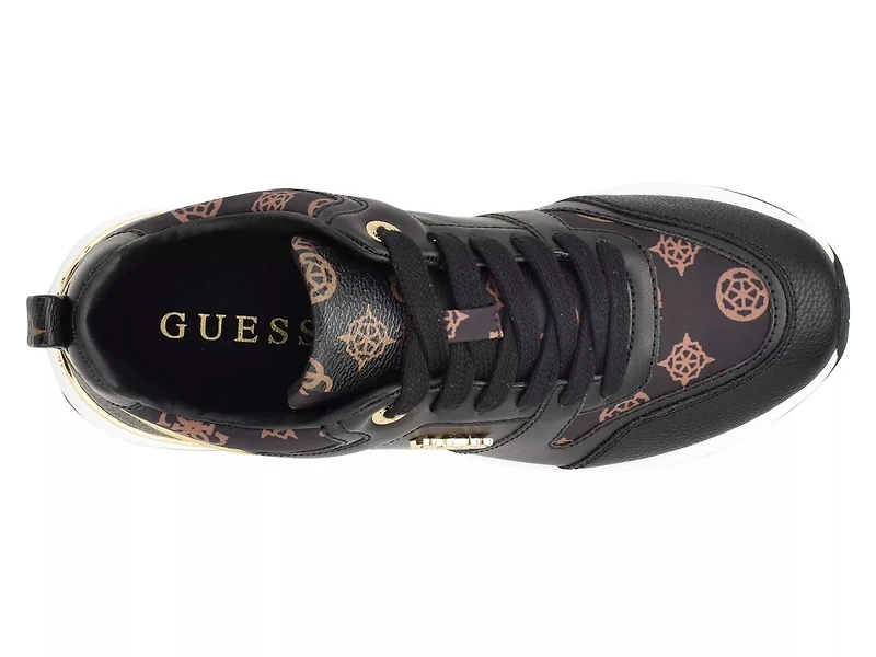 Kadlin Sneaker