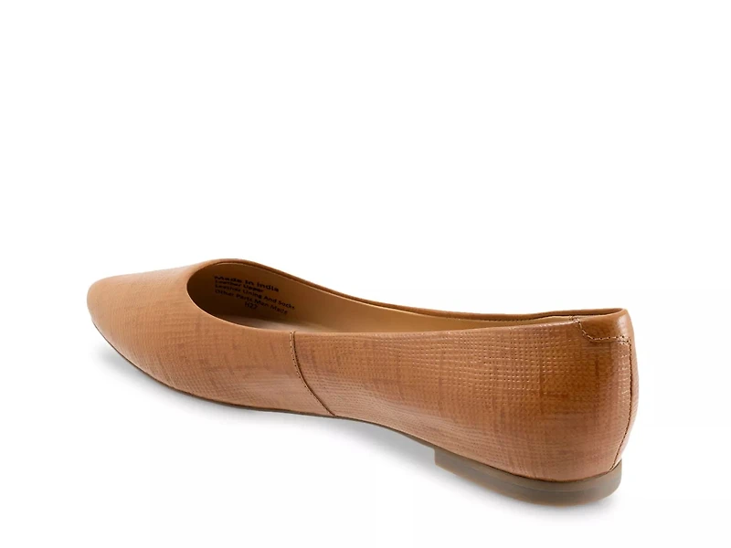 Estee Flat