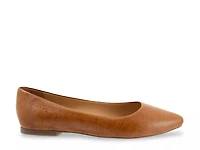 Estee Flat