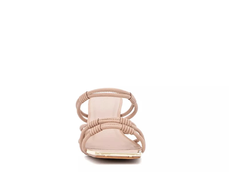 Medinilla Sandal