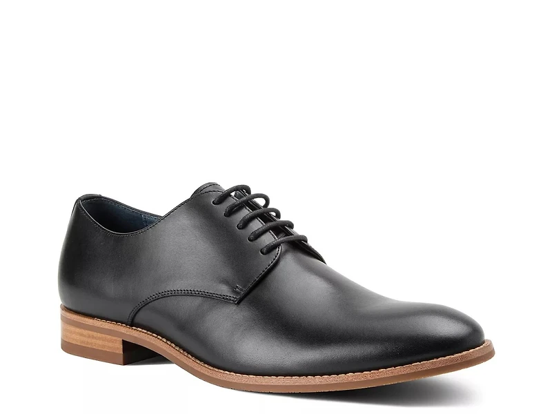 Damon Oxford