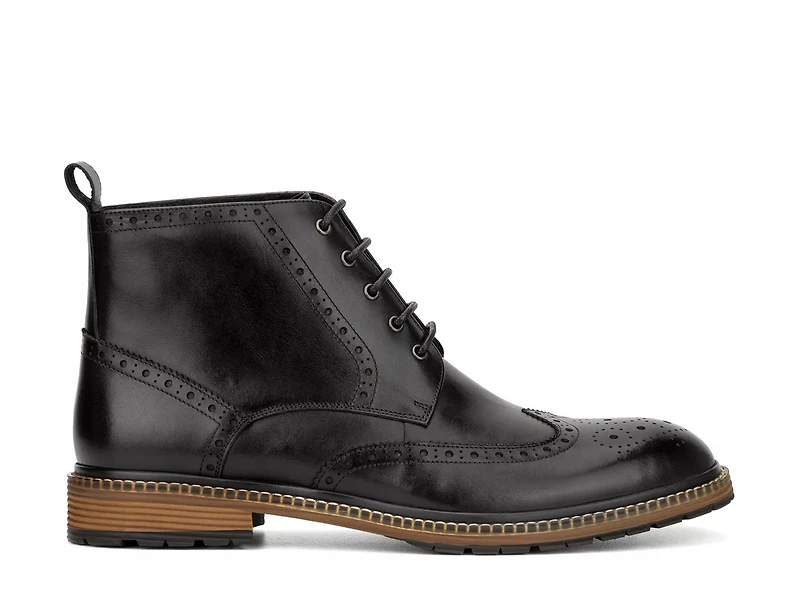 Titus Wingtip Boot