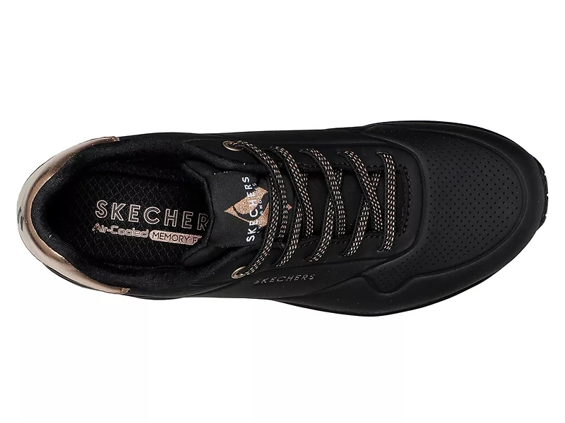 Uno Shimmer Away Sneaker