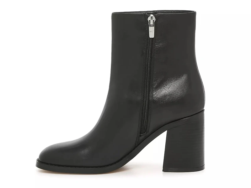 Lysia Bootie