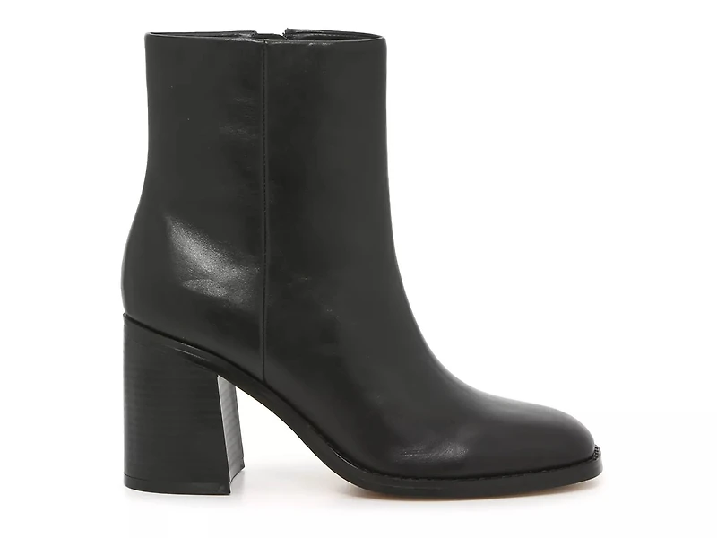 Lysia Bootie