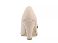 Windy Mary Jane Pump