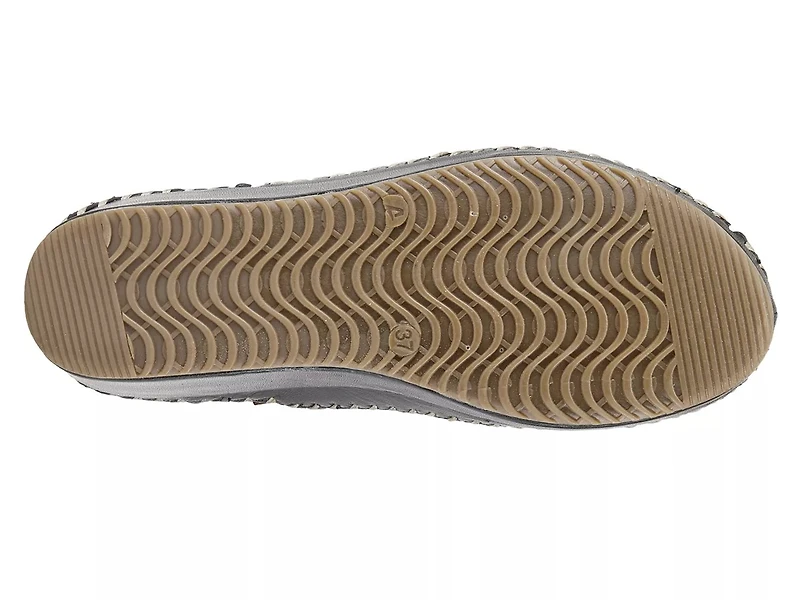 Bohemianish Wedge Sandal
