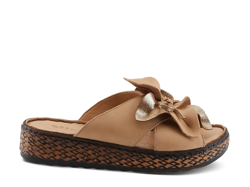 Hilary Sandal