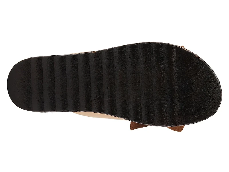 Hilary Sandal