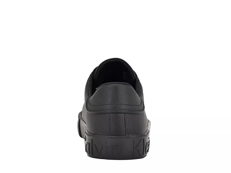 Reon Sneaker