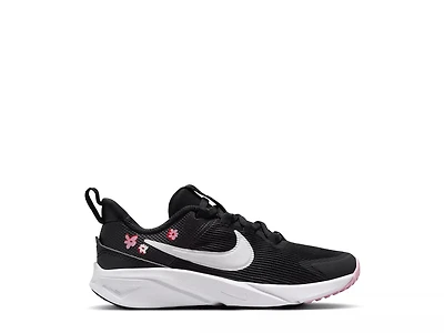 Star Runner 4 Sneaker