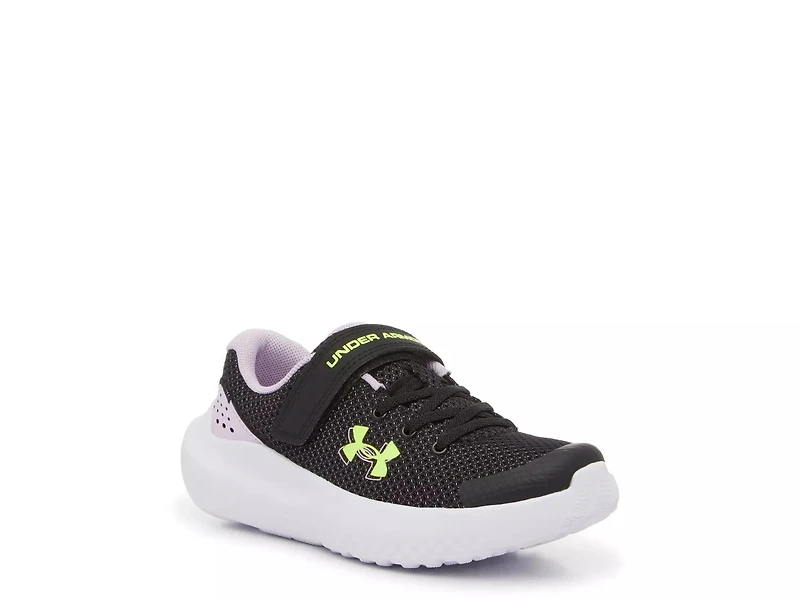 Surge 4 Sneaker