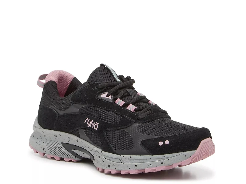 Sky Stride Walking Sneaker