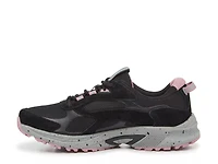 Sky Stride Walking Sneaker