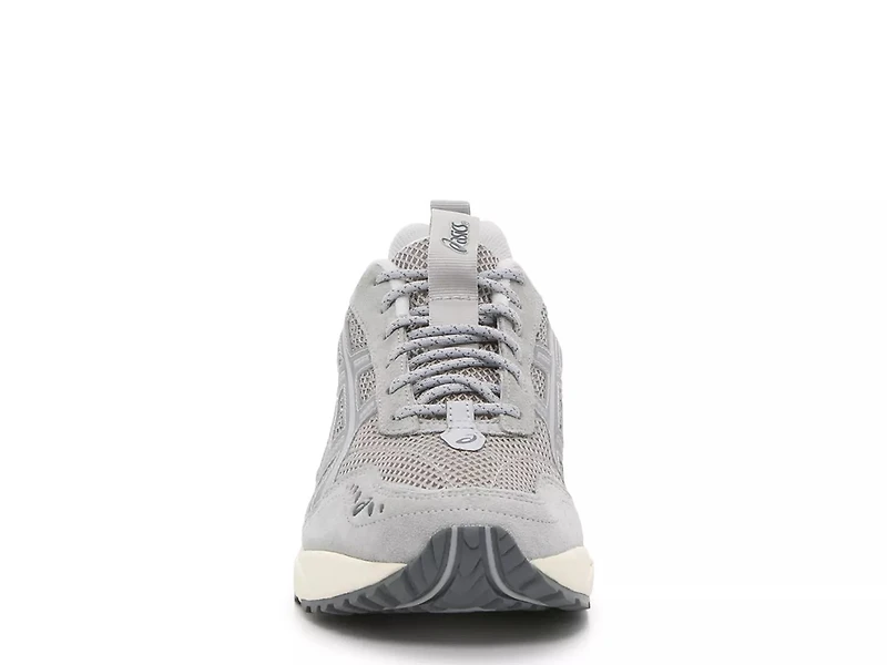 1090 v2 Sneaker