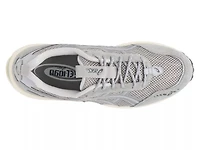 1090 v2 Sneaker