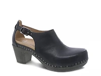 Sassy Clog