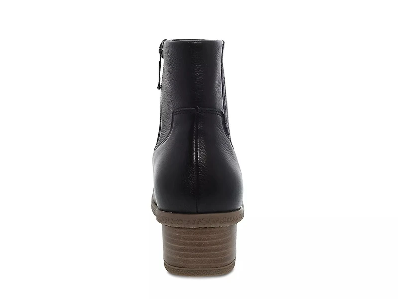 Daisie Bootie