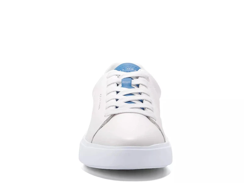 Grand Crosscourt Traveler Sneaker