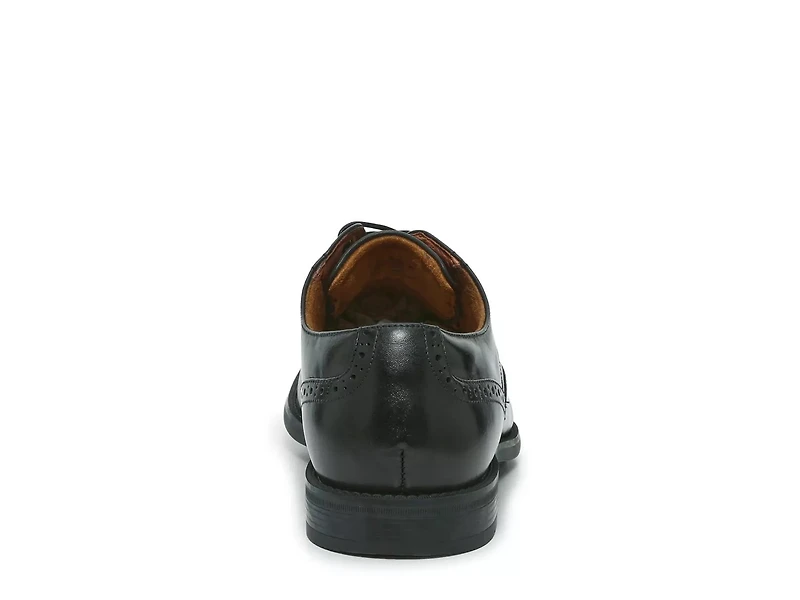 Santucci Wingtip Oxford