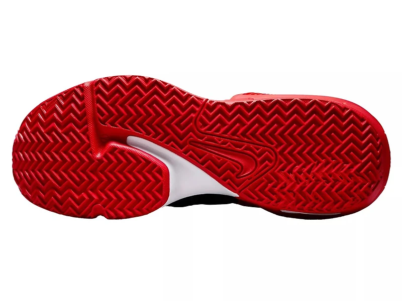 LeBron Witness 7 Basketball Sneaker