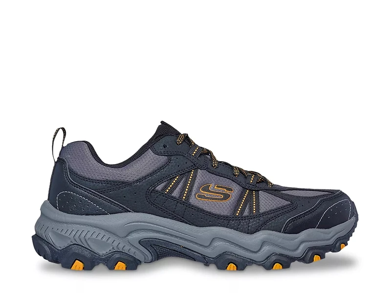 Stamina AT Upper Stitch Sneaker