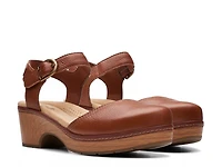Paizlee Platform Clog