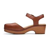 Paizlee Platform Clog