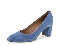 Betsy Pump