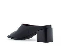 Ninole Sandal