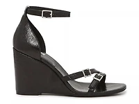 Sateena Sandal