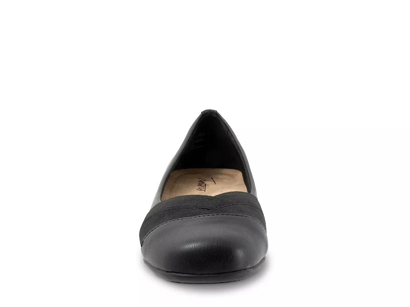 Stella Ballet Flat