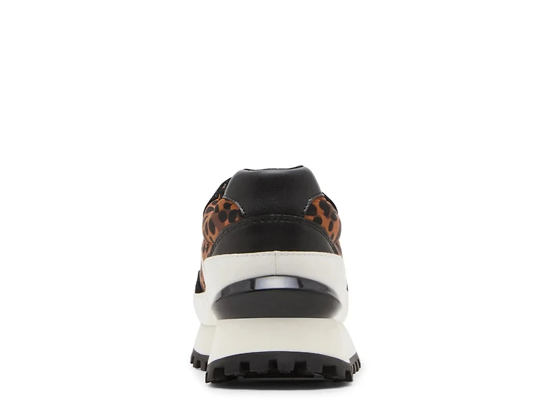 Lois Waterproof Sneaker