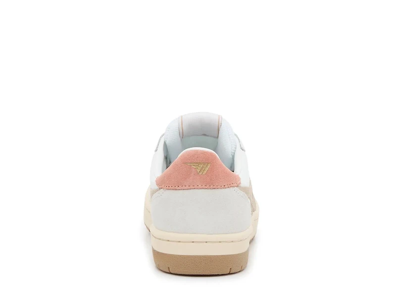 Hawk Sneaker