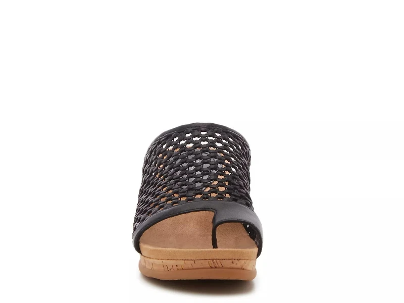 Faye Sandal